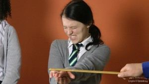 hand strapping of kami Robertson